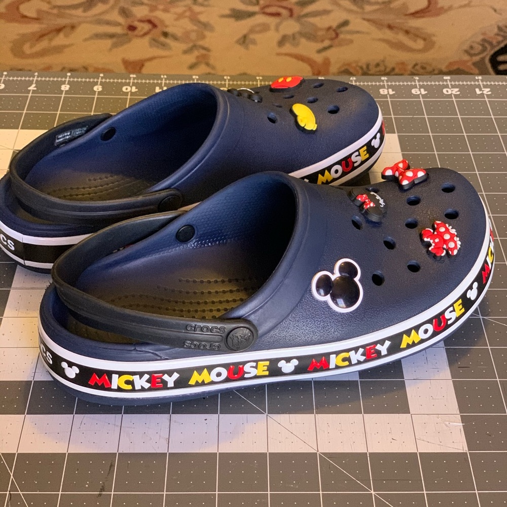 Disney Crocs Mickey Mouse size 10